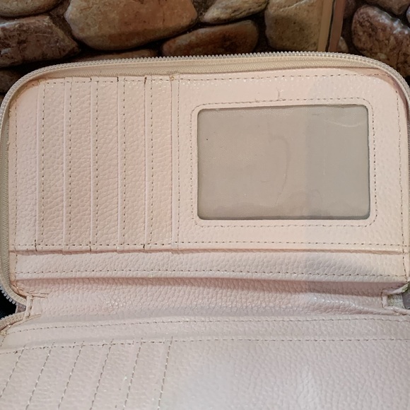 Giani Bernini Soft Leather Pink (7") Zip Around Wristlet - Picture 7 of 16
